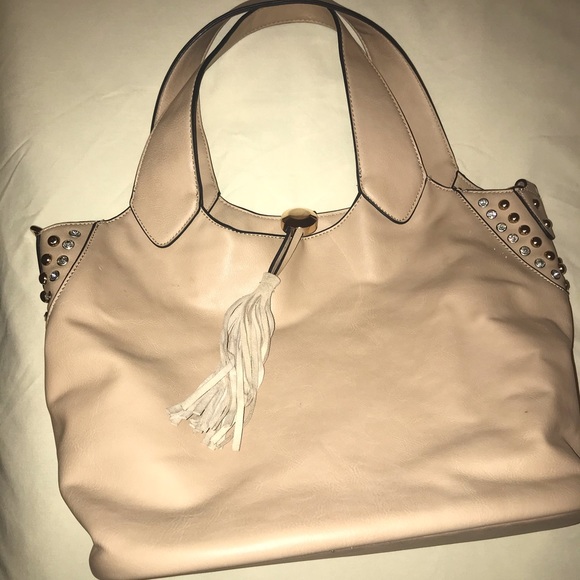 Classic Handbag - Picture 2 of 10